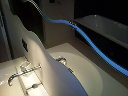 Whole Modern Villa With Pool And Near The Sea