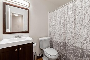 Luxury Urban Oasis Near Old Town – Pet Friendly