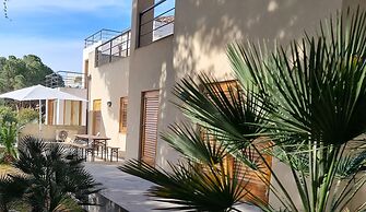 Apartment By The Sea, Max 6 People