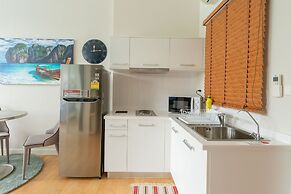 Hua Hin One Bedroom One Bathroom With Pool Access Beachfront Nice Furn