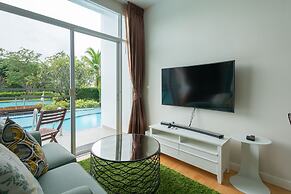 Hua Hin One Bedroom One Bathroom With Pool Access Beachfront Nice Furn