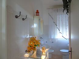 On Holiday Between Sky And Sea Geco Di Campiglia pet Friendly big Gard