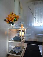 On Holiday Between Sky And Sea Geco Di Campiglia pet Friendly big Gard