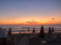 On Holiday Between Sky And Sea Geco Di Campiglia pet Friendly big Gard