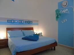 On Holiday Between Sky And Sea Geco Di Campiglia pet Friendly big Gard