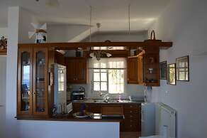 Villa Iokasti Sea View