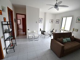 Charming Holiday Home Near The Beach With A Terrace, Parking Available