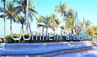 Beach Condo Jomtien Pattaya Great Location