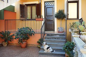 Adriana Casa Vacanze Holiday Tours In Sicily, wi fi, Parking Free, Nea