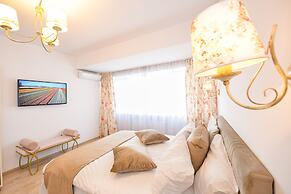 Tres Chic Studio - Victoria Avenue