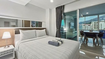 Kris - Modern Spacious 2 Bedroom Condo With Pool