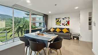 Kris - Modern Spacious 2 Bedroom Condo With Pool