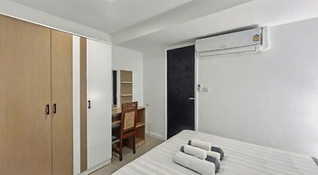 Kris - Modern Spacious 2 Bedroom Condo With Pool