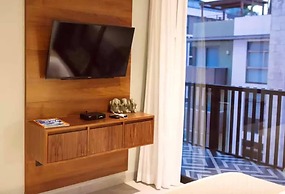 It Residence, 2 Bedroom Apartment with Rooftop Pool