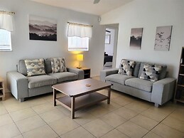 5 Bedroom Budget Home With Private Pool