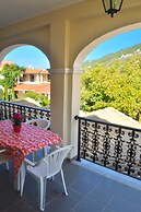 Yannis - Holiday Apartments on Agios Gordios Beach in Corfu