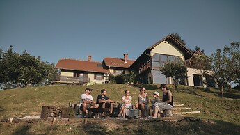 Holiday House Podhamer Boris