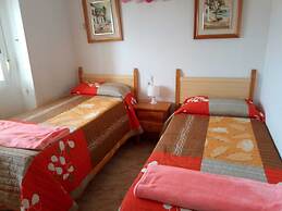 Wonderful top Floor Apartment Ideally Located Between sea and the City