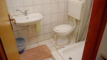 Cozy Apartment With sea View and one Bedroom