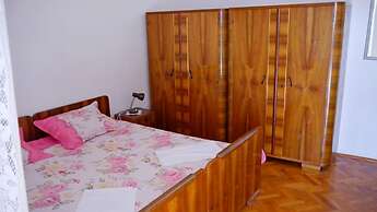 Cozy Apartment With sea View and one Bedroom