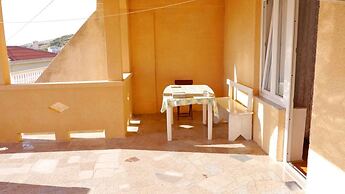 Cozy Apartment With sea View and one Bedroom