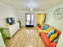 5-bed Townhouse Salford Deep Cleaned