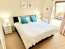 5-bed Townhouse Salford Deep Cleaned