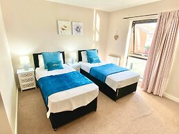 5-bed Townhouse Salford Deep Cleaned