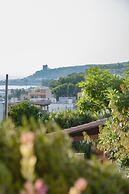 Apartment 2 With Pool And Sea View