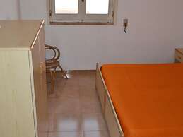 Cosy Apartment Near The Beach With Balcony - Pets Allowed