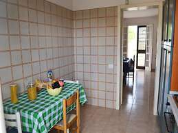 Cosy Apartment Near The Beach With Balcony - Pets Allowed