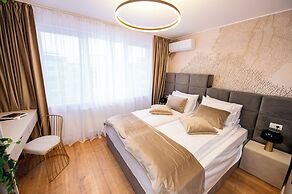 Sakura - One Bedroom Apartment - Next to Victoria Avenue and Cismigiu 