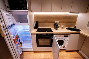 Sakura - One Bedroom Apartment - Next to Victoria Avenue and Cismigiu 