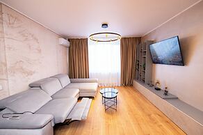 Sakura - One Bedroom Apartment - Next to Victoria Avenue and Cismigiu 