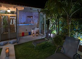 Villa Splantzia-heated Pool-garden-2 min Chania Port