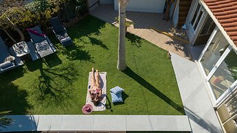 Villa Splantzia-heated Pool-garden-2 min Chania Port