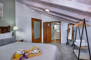 Villa Splantzia-heated Pool-garden-2 min Chania Port