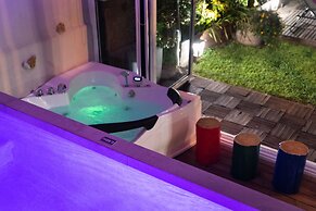 Villa Splantzia-heated Pool-garden-2 min Chania Port