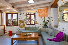 Villa Splantzia-heated Pool-garden-2 min Chania Port