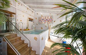 Villa Splantzia-heated Pool-garden-2 min Chania Port