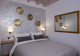 Villa Splantzia-heated Pool-garden-2 min Chania Port