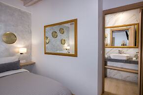 Villa Splantzia-heated Pool-garden-2 min Chania Port