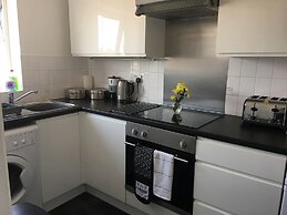 Eaton Ford Green Apartment
