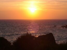 Sea Front Apartment 5 Beds With Balcony 250 Meters From the Beach