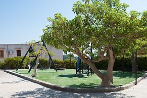 Sea Front Apartment 5 Beds With Balcony 250 Meters From the Beach