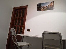 Rhome Sweet Rhome Suite