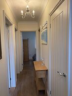 Waterfront House In The Heart Of St Neots