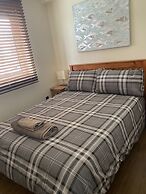 Waterfront House In The Heart Of St Neots