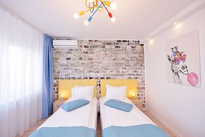 Colors Apartment - Cismigiu Gardens