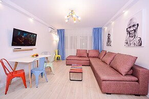 Colors Apartment - Cismigiu Gardens